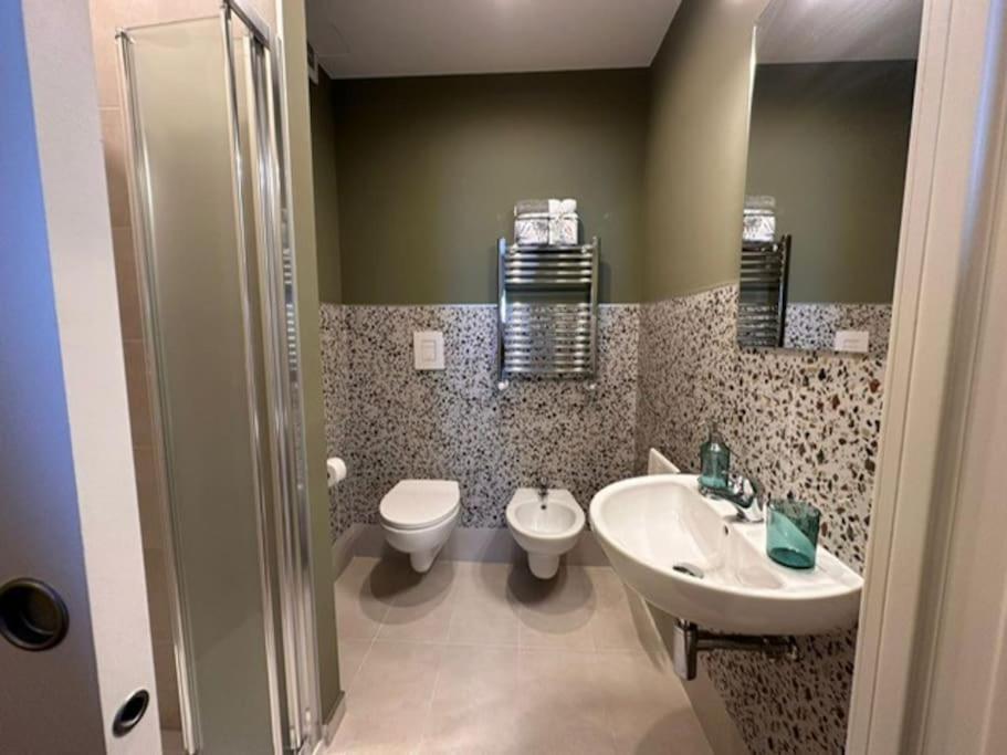 Faro Sul Mare Luxury Apartment - Zona Fiera Bari Luaran gambar