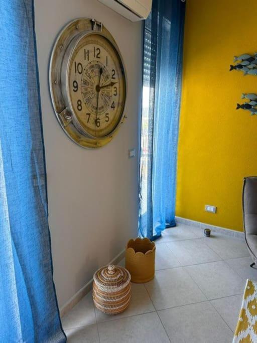 Faro Sul Mare Luxury Apartment - Zona Fiera Bari Luaran gambar