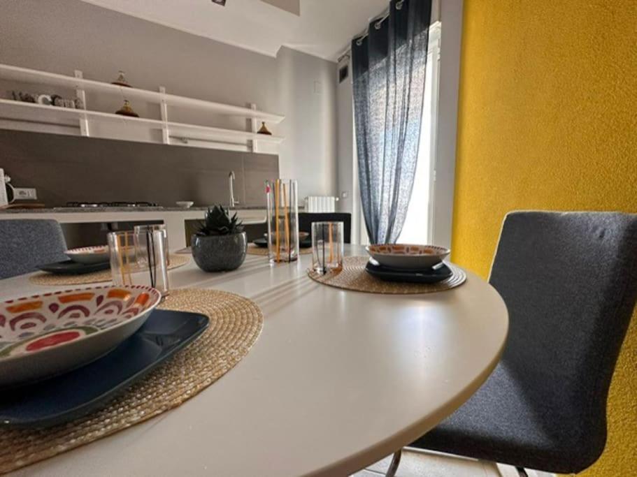 Faro Sul Mare Luxury Apartment - Zona Fiera Bari Luaran gambar