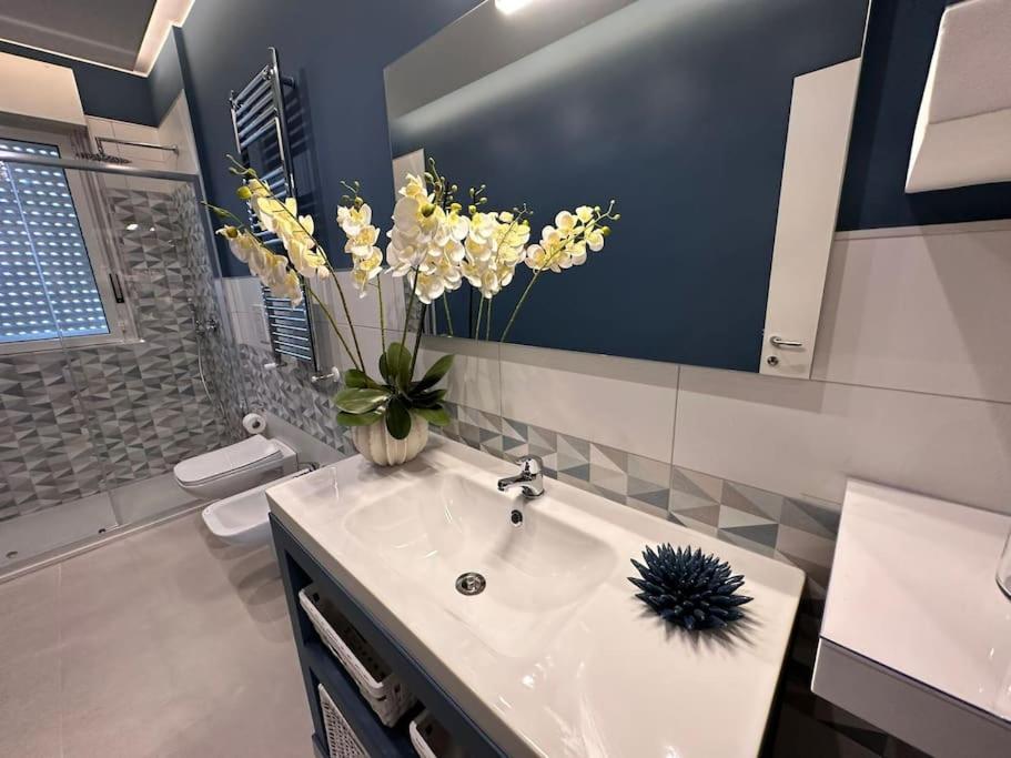 Faro Sul Mare Luxury Apartment - Zona Fiera Bari Luaran gambar