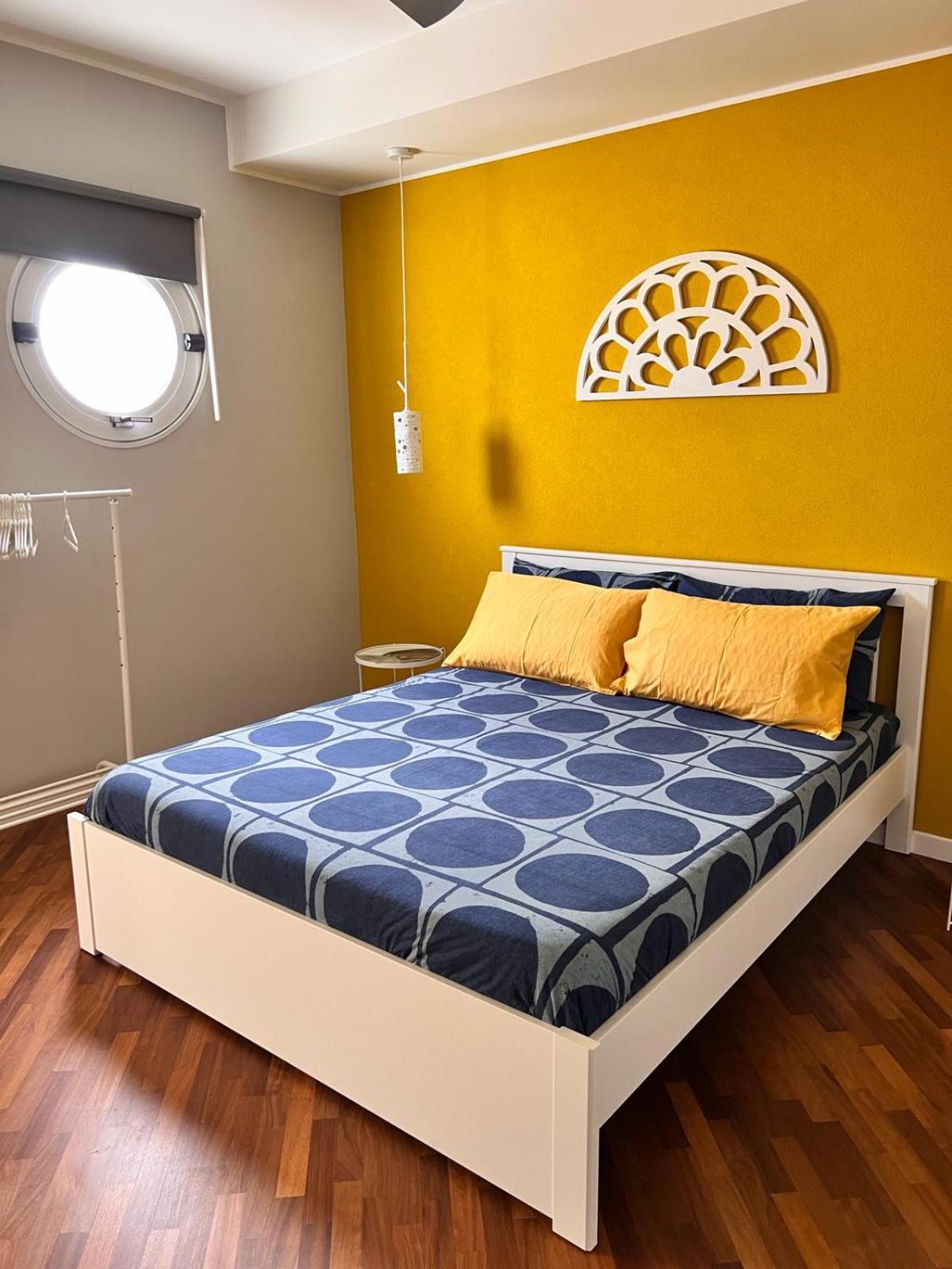 Faro Sul Mare Luxury Apartment - Zona Fiera Bari Luaran gambar